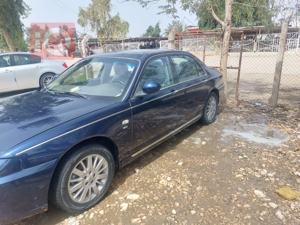 ئێم جی 750